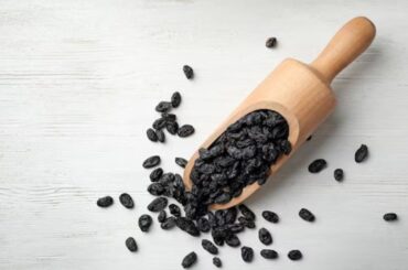 Solar-Dried Black Raisins